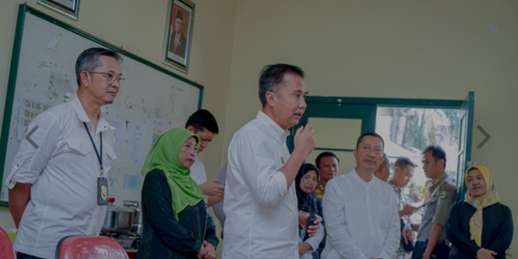Data Tidak Wajar, Bey Minta Sekolah Harus Berani Membatalkan