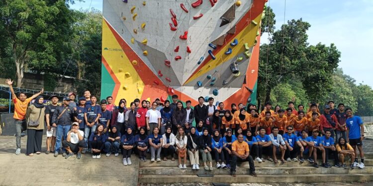 Perkuat Mental, Atlet Panjat Tebing Jabar Try Out ke Semarang