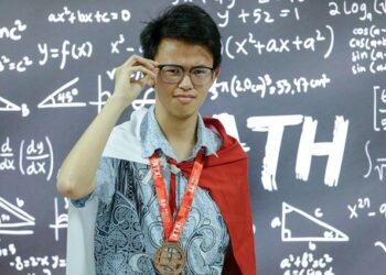 Fico, Bagikan Tips Hingga Meraih Medali di Olimpiade Matematika Internasional