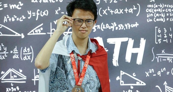 Fico, Bagikan Tips Hingga Meraih Medali di Olimpiade Matematika Internasional