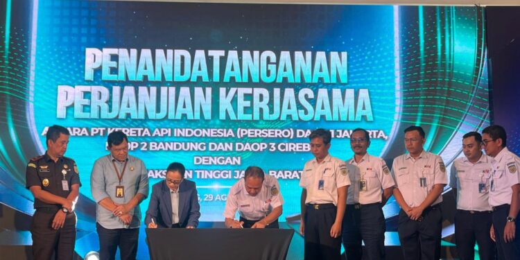 Terkait Hukum, PT KAI Jalin Kerjasama Dengan Kejati Jabar