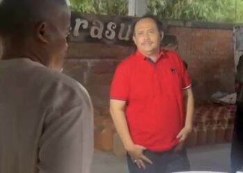 Kunjungi Pengrajin Keramik Plered, Jeje Wiradinata Akan Perluas Pasar