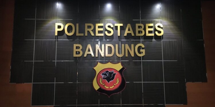 Pelaporan Salah Satu Paslon Pilwalkot Bandung Sarat Muatan Politis