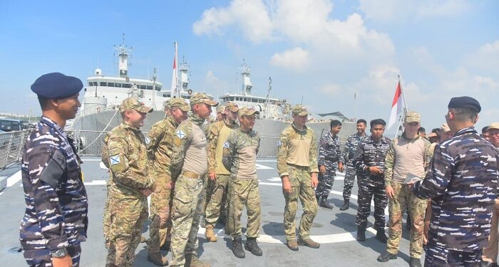 Terjunkan Kapal Perang Corvet Class, TNI AL Latihan Bersama Russian Navy di Surabaya
