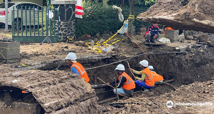 Pipa Induk Banjaran Bocor, PDAM Tirtawening Siapkan Truk Tangki Air Bersih