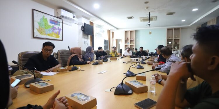 Audiensi dengan Aliansi Pedagang Pasar Baru, DPRD Minta Pemkot dan Perumda Pasar Juara Tuntaskan Persoalan