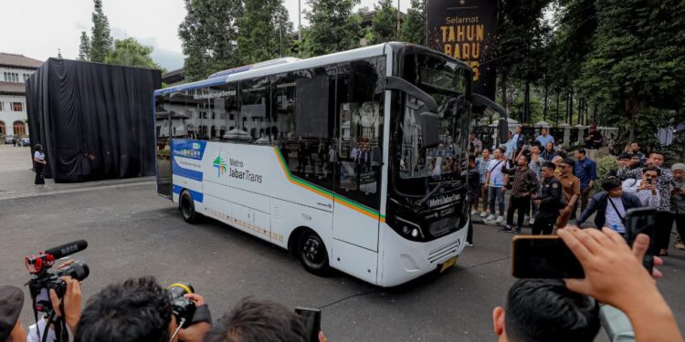 Dengan Tarif Terjangkau,  Metro Jabar Trans Beroperasi di 6 Rute Ini