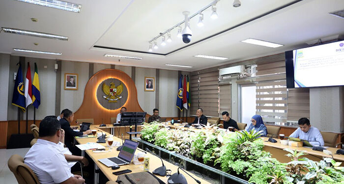 Rapat Kerja Komisi III Bahas Transformasi Angkot ke Mikrobus