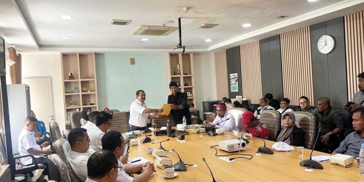 DPRD Kota Bandung Gelar Audiensi Bersama Aliansi Solidaritas Peduli Pedagang Tradisional