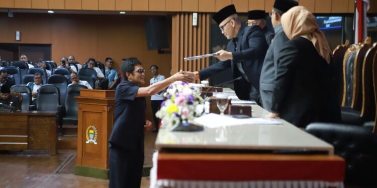 DPRD-Pemkot Bandung Sepakati Pembahasan Raperda Perubahan Perda Pajak Daerah dan Retribusi Daerah