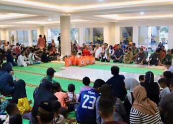 Temui Para Korban Banjir Mempawah, Pratikno: Kita Bantu dan Ringankan Korban