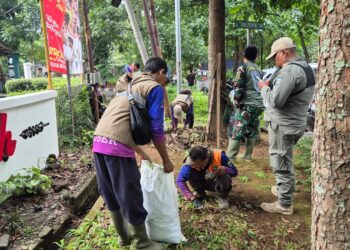 Kecamatan Bandung Wetan Gelorakan Jumat Bersih, Menuju Lingkungan Bersih dan Asri