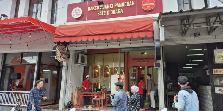 Buat Kamu yang Doyan Kulineran, Cobain Nih Cuankie Legendaris di Kota Bandung