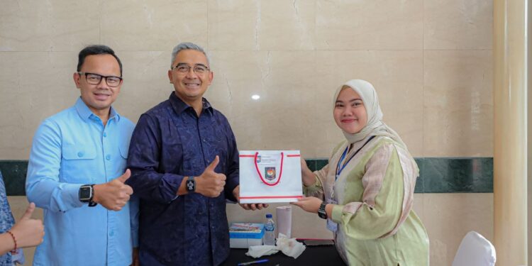 Setelah Resmi Dilantik, Farhan Akan Kebut Penanganan Sampah dan Perbaikan Jalan