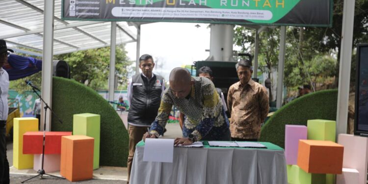 Koswara Resmikan Operasional TPST Motah Bakul Agamis