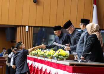 Pj Wali Kota Bandung Sampaikan Jawaban Atas Pandangan Fraksi