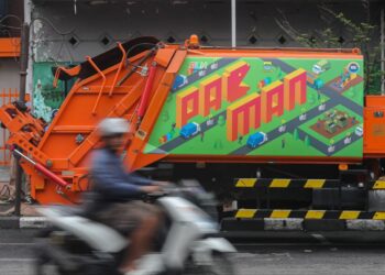 Kick Off Penanganan Sampah Dimulai, Pemkot Bandung Luncurkan Mobil Pacman