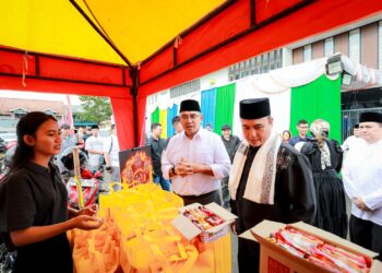 Semarak Ramadan Bandung Utama, Farhan-Erwin Sapa Kecamatan Kiaracondong