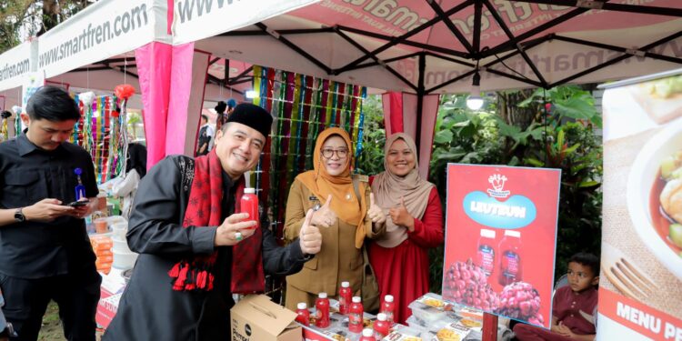 Berdayakan Ekonomi Kerakyatan, Erwin Pastikan Setiap Kecamatan Miliki UMKM Center