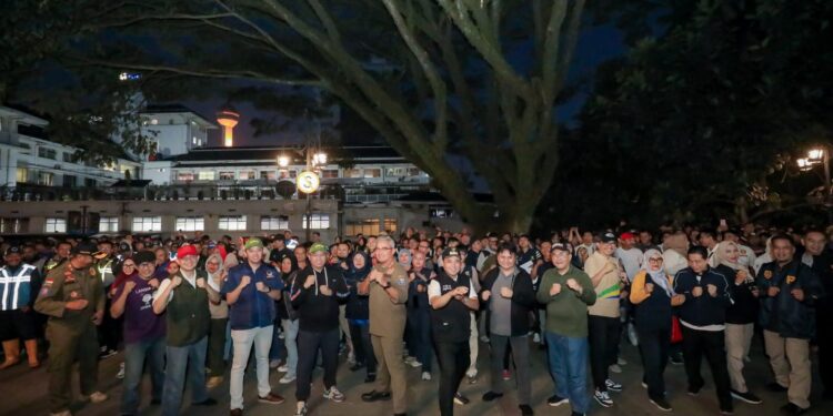 Wujudkan Kota Bandung Bersih dan Nyaman, Farhan-Erwin Hadirkan Gerakan “Buat Kamu”