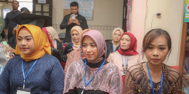 Disnaker Kota Bandung Gelar Pelatihan Tata Rias