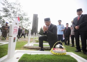 Peringati Bandung Lautan Api, Forkopimda Tabur Bunga di TMP Cikutra