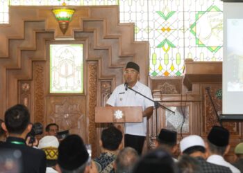 Wali Kota Bandung Lepas 2.455 Calon Jemaah Haji