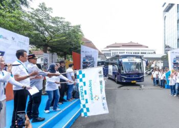 Lepas 500 Peserta Mudik Gratis, Wali Kota Bandung: Bangga Punya Biofarma yang Selalu Bantu Masyarakat