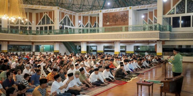 1843 Masjid dan 591 Lapangan di Kota Bandung Siap Gelar Salat Idulfitri 1466 H