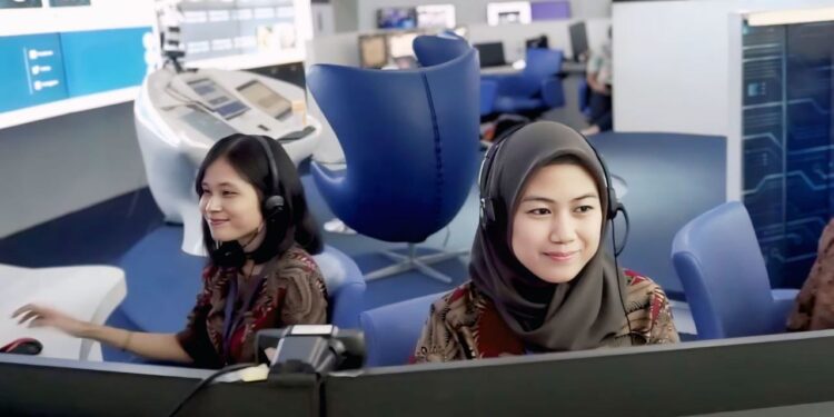 Siaga 24 Jam, Call Taker 112 Rela Tinggalkan Keluarga Atasi Kegawatdaruratan di Kota Bandung