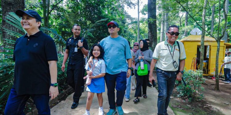 Diprediksi Tembus 1 Juta Orang, Wisatawan Diimbau Jaga Kebersihan Kota Bandung