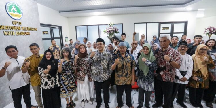 Kemenkes Labeli UPTD Labkes Kota Bandung Akreditasi Paripurna