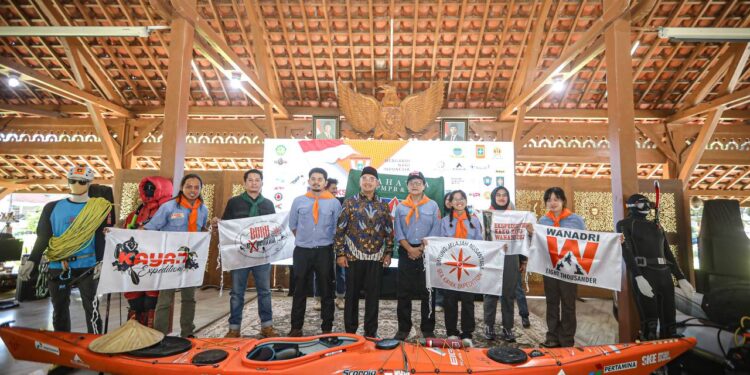 Lepas Ekspedisi Wanadri 2025, Farhan: Inilah Soko Guru Indonesia dari Bandung