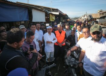 Tumpukan Sampah di Pasar Gedebage Diangkut, Pemkot Bandung dan Pemprov Jabar Bakal Ambil Langkah Hukum