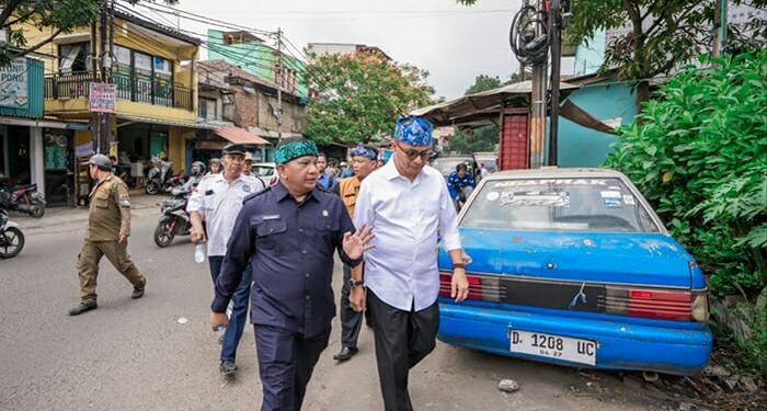 Anggota DPRD Ini Survei Para Penerima Rutilahu di Bojongloa Kaler