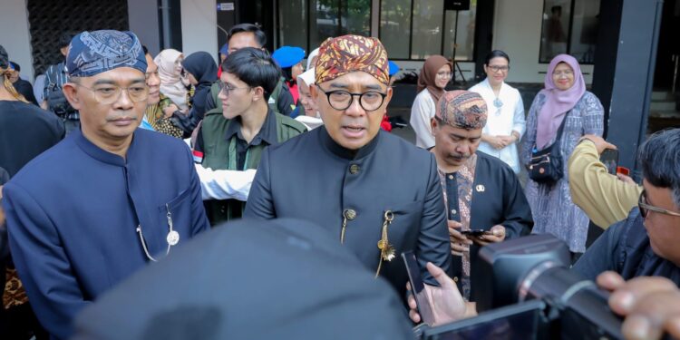 SPMB Kota Bandung 2025 Segera Dibuka, Farhan Serukan Proses Berintegritas
