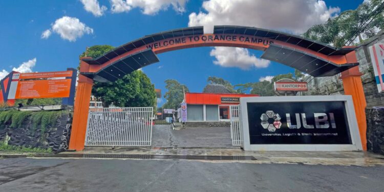 Pos Indonesia Buka Program Beasiswa Khusus bagi Putra-Putri Karyawan dan Pensiunan untuk Kuliah di ULBI