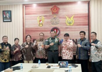 Bertemu Menkum dan Kapuspen TNI: Presiden Titip Pesan PWI Harus Solid dan Bersatu
