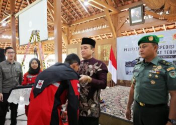 Dari Bandung untuk Dunia: Tim Vertical Rescue Bangun Jembatan di Papua dan Ekspedisi Panjat Tebing di Malaysia