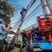 Diskominfo Kota Bandung Tangani Aduan Kabel Udara Menjuntai di Jalan Laswi