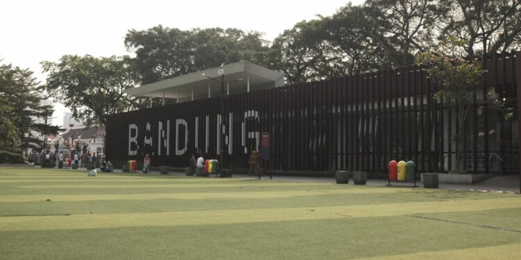 Alun-alun Bandung Ditutup Total Empat Bulan, Pemkot Lanjutkan Penataan Tahap II