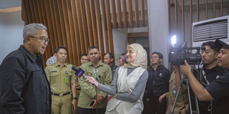 Farhan Pastikan Solusi untuk Bandung Zoo dalam Waktu Dekat