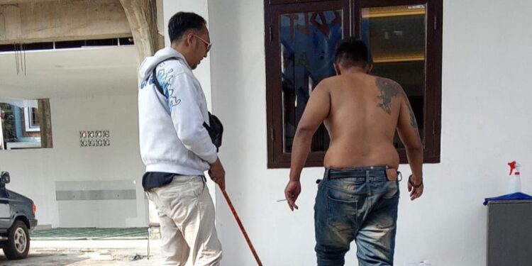 Keren Nih, XTC Antapani Gelar Aksi Bebersih Masjid