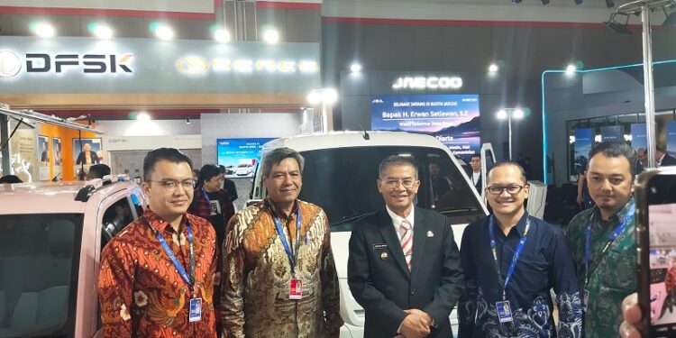 Erwan Sebut Pabrik Mobil di Jabar Beroperasi Tahun Depan