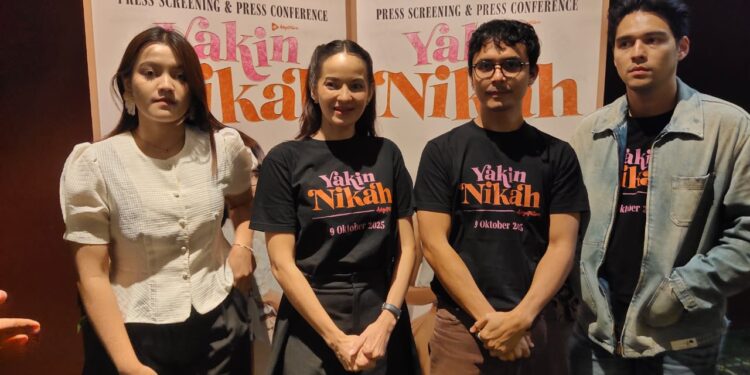 Antusias Warga Bandung Gala Premire Yakin Nikah di XXI Ciwalk