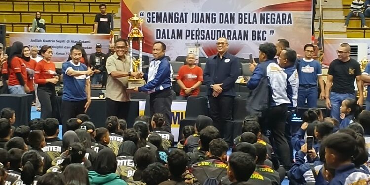 Tutup Kejurnas BKC 2025, Wamenhan RI Sebut Banyak Kesamaan dengan Bela Negara
