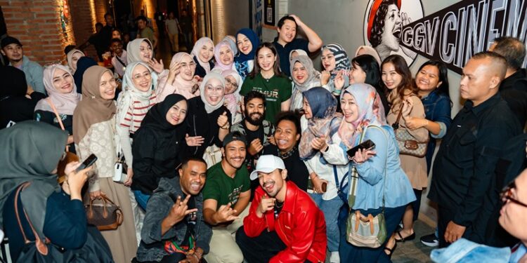 Cerita Nagita Slavina Tentang Penonton Bandung Saat Nobar Film Timur