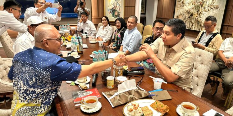 Menteri PKP Bersama PWI Sepakati Program 5.000 Rumah Wartawan