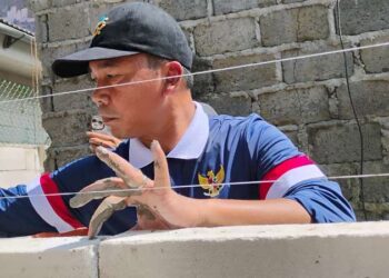 Bersama Wamen & Wabup Bogor, Wihaji Gotong Royong Bantu Bedah Rumah