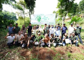 Aksi Nyata SEI Hijaukan Bumi, Tanam 1000 Bibit Pohon